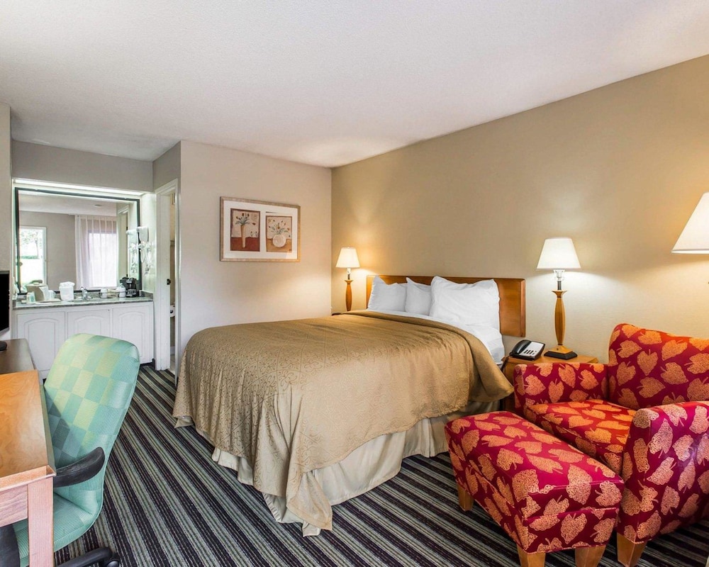 Quality Inn At the Mall - Valdosta 21/40