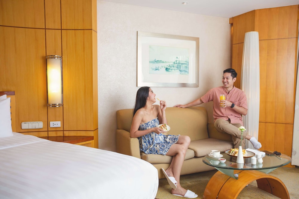 Makati Shangri-La 21/50