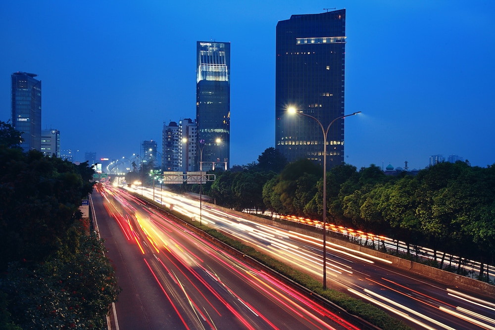 MERCURE JAKARTA SIMATUPANG 68/72