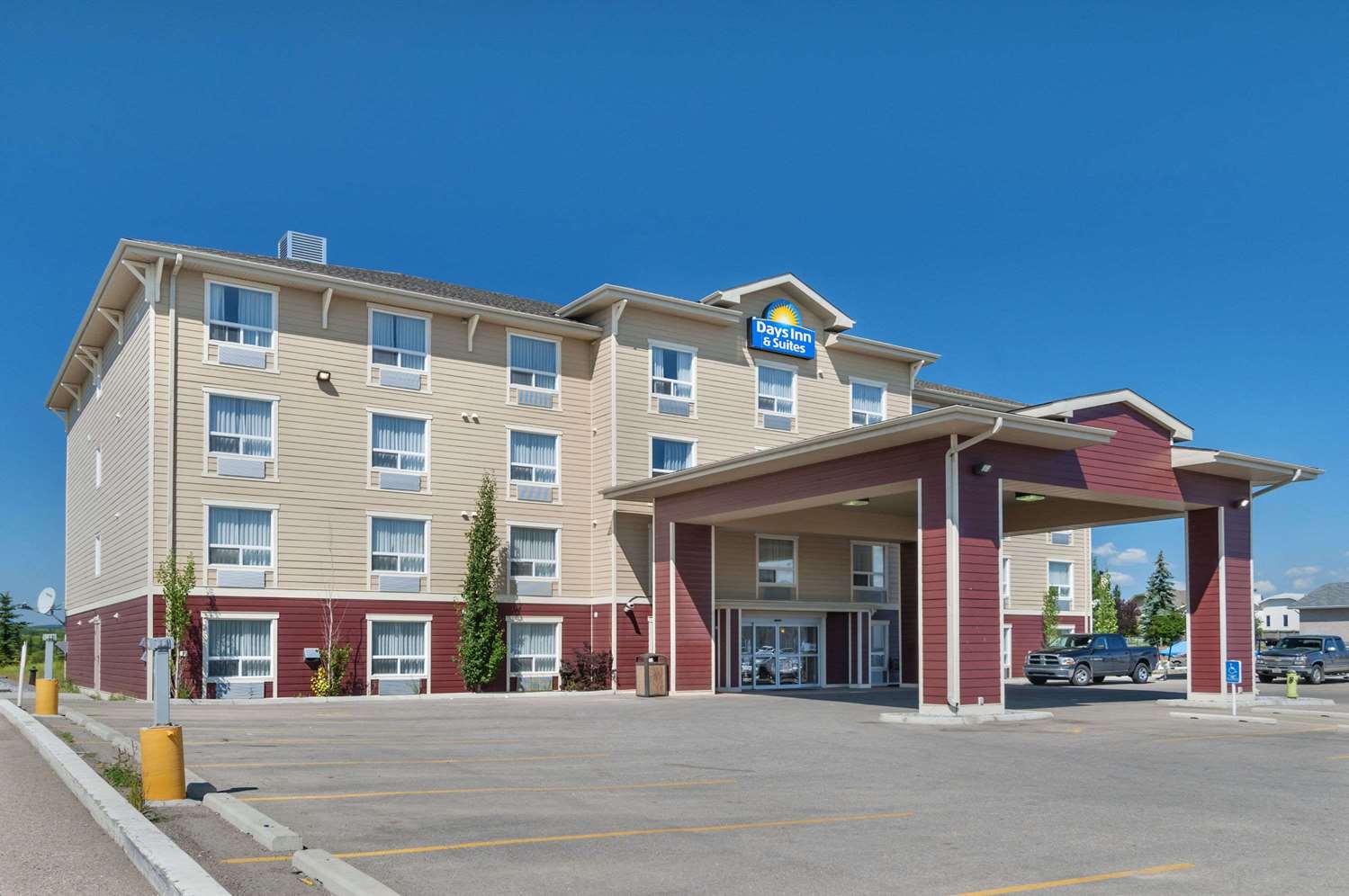 Days Inn Suites By Wyndham Cochrane 1/13