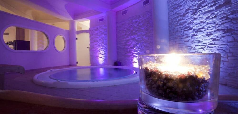 Sunshine Club Hotel & Spa 12/27