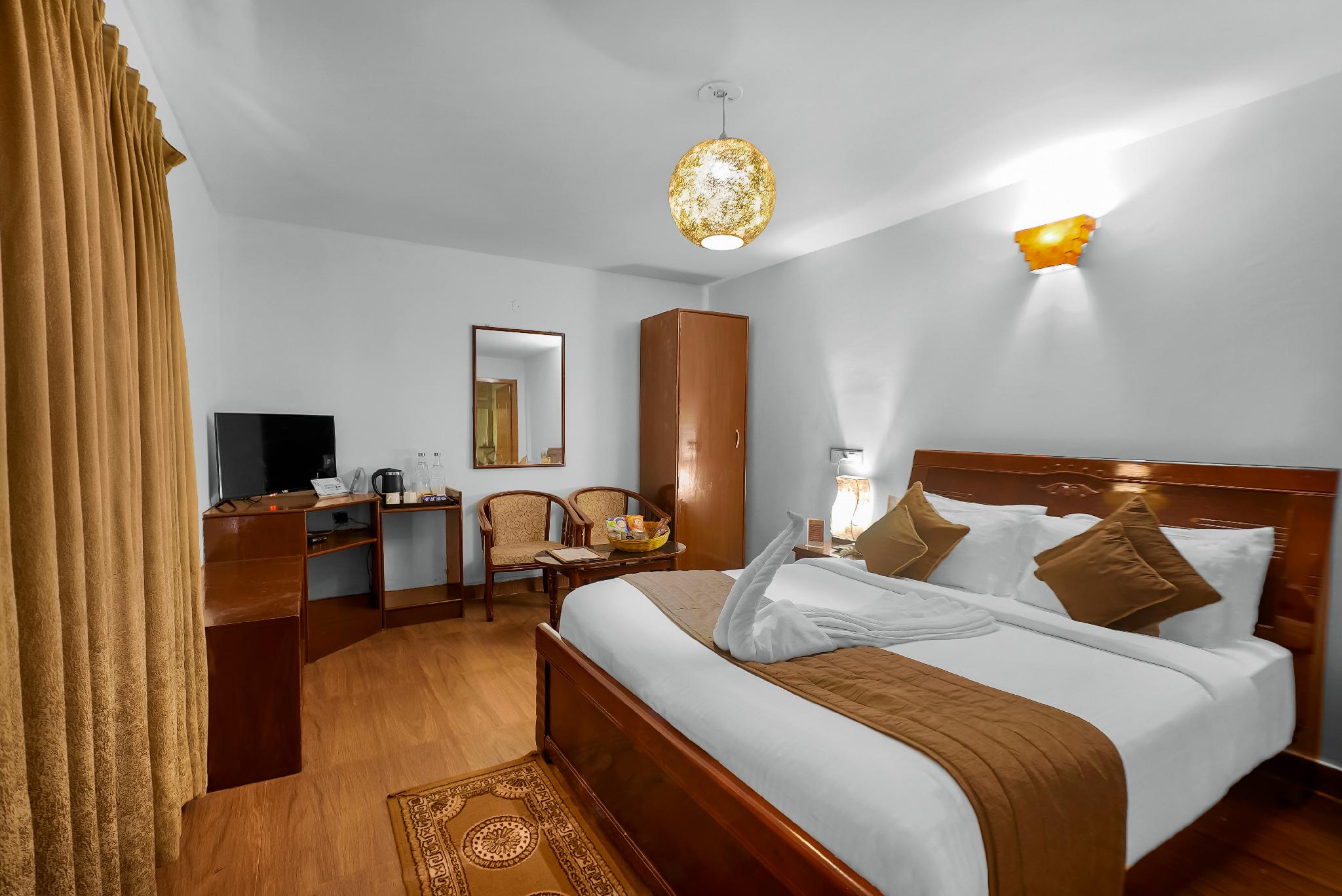 Standard, Queen Bed, with Fan