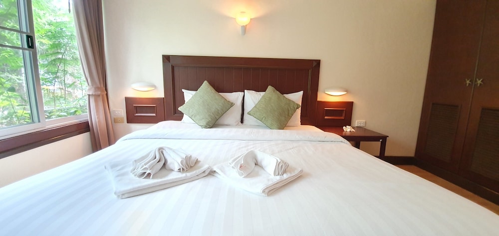 Isle Beach Resort 12/65