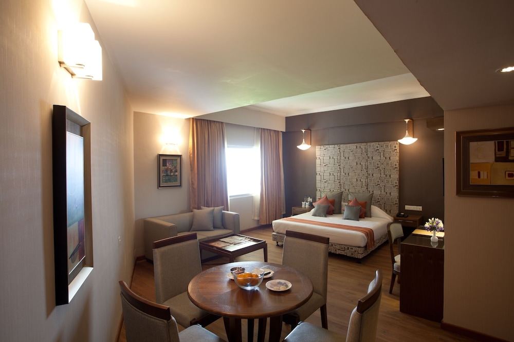 Sinclairs Retreat Ooty 36/66