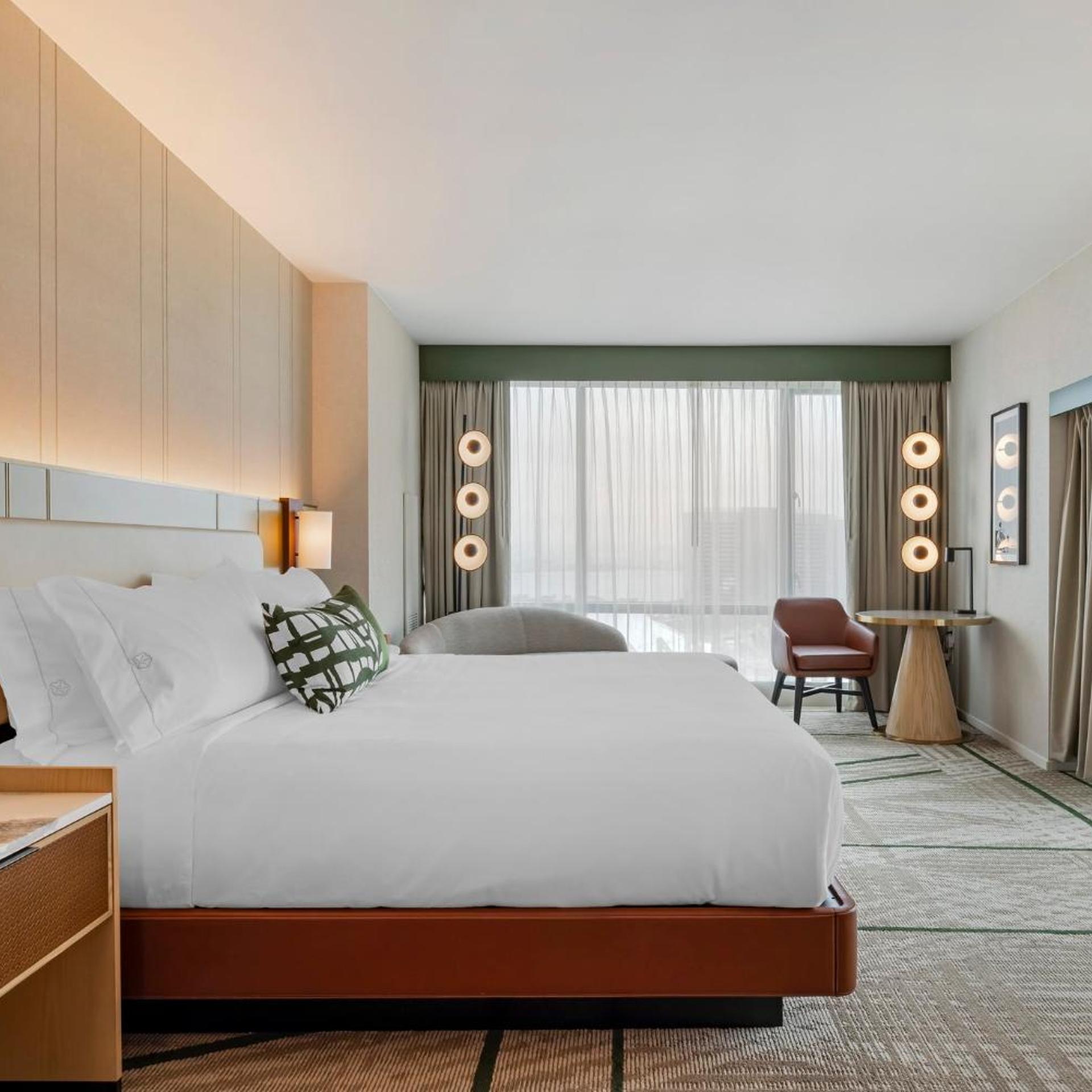 Junior Suite, King Bed
