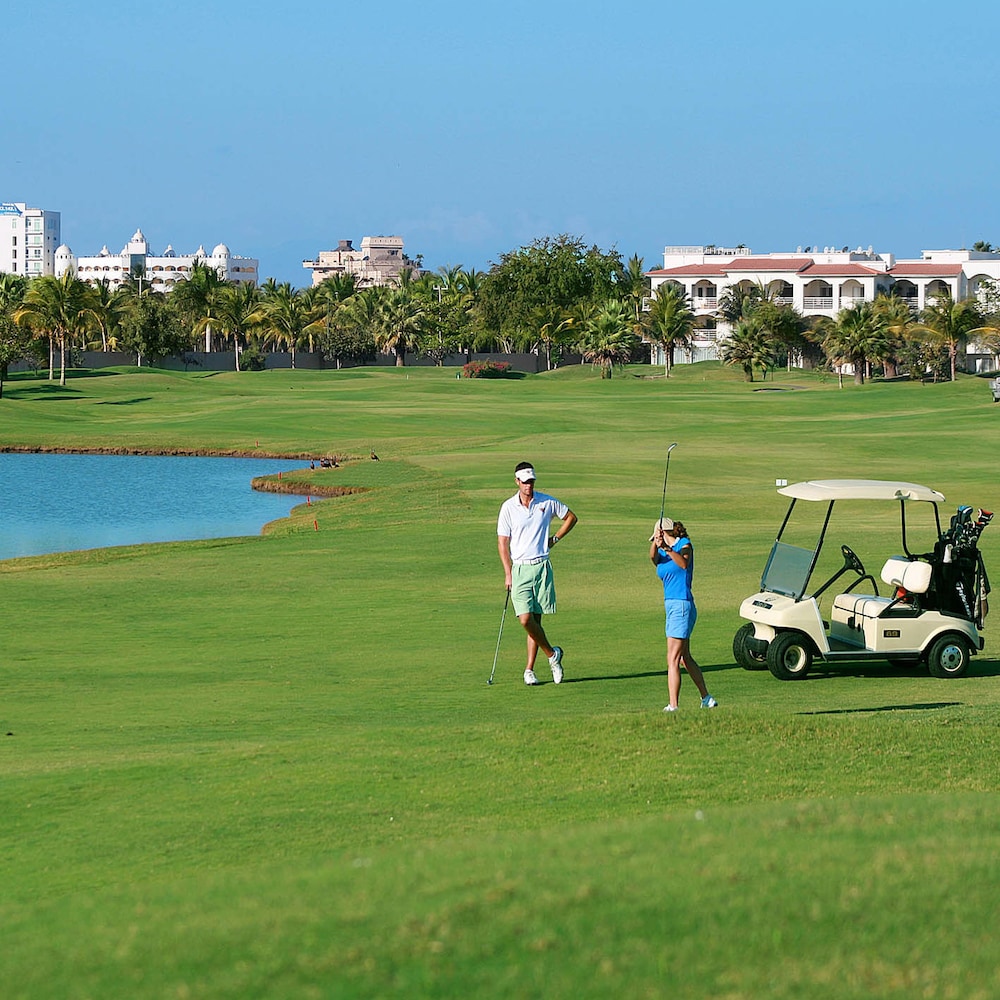 Paradise Village Beach Resort & Spa 43/69