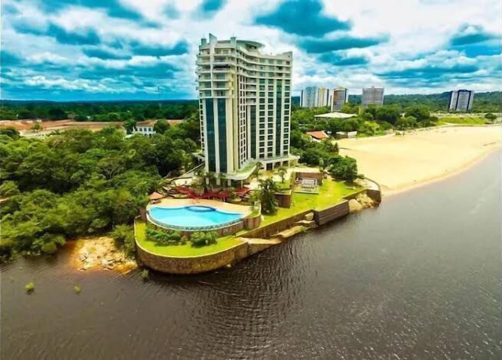 Tropical Executive Hotel 59/62