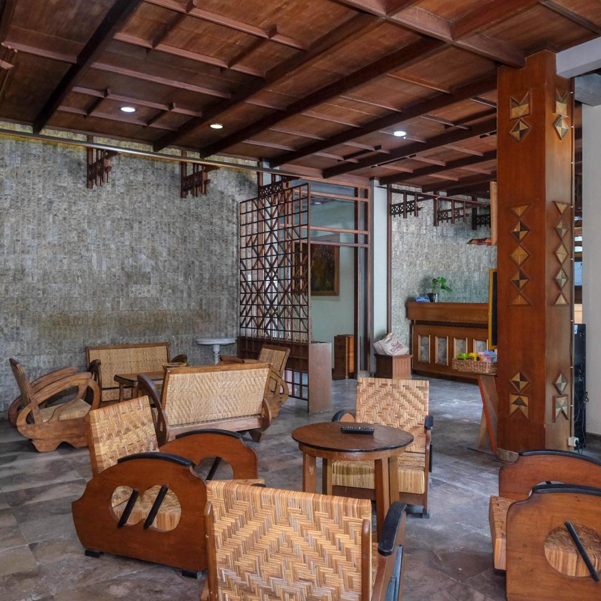 OYO 3778 Hotel Wisnugraha Syariah 43/50