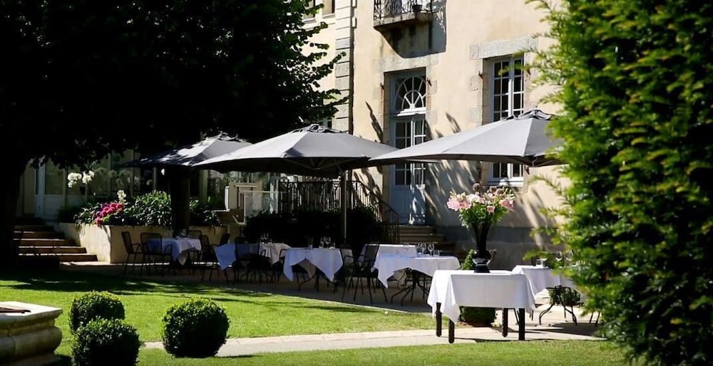 HOTEL PERIER DU BIGNON 43/54