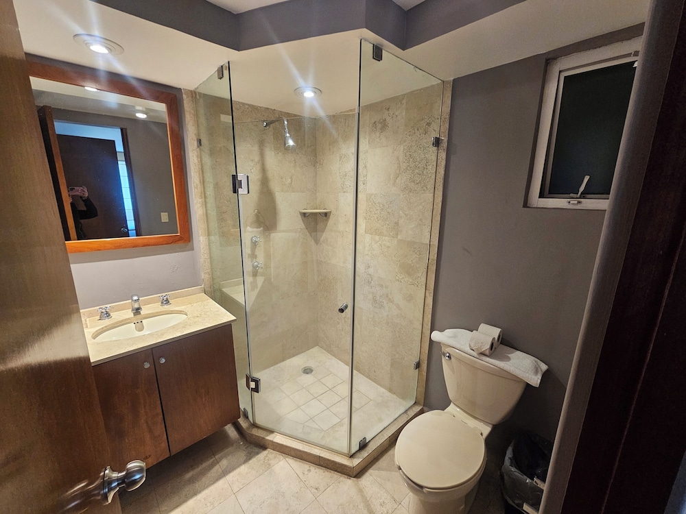 Residence L Heritage Aristoteles 140 By Bluebay Ex Suites Aristoteles 140 56/57