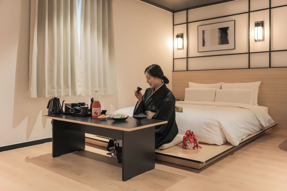 Ehotel Gumi 7/53