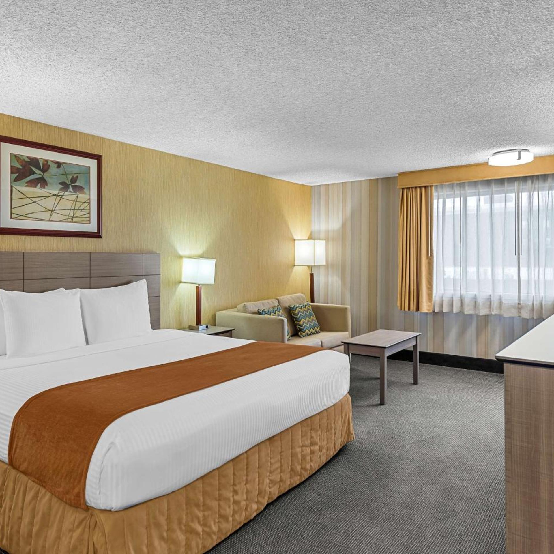 Room, King Bed, Bathtub, Accessible