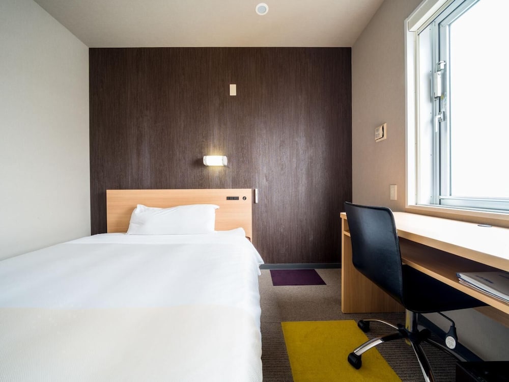 Super Hotel Takamatsu-Kinenkan 5/25