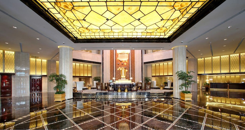 Guangdong Hotel Shanghai 7/38
