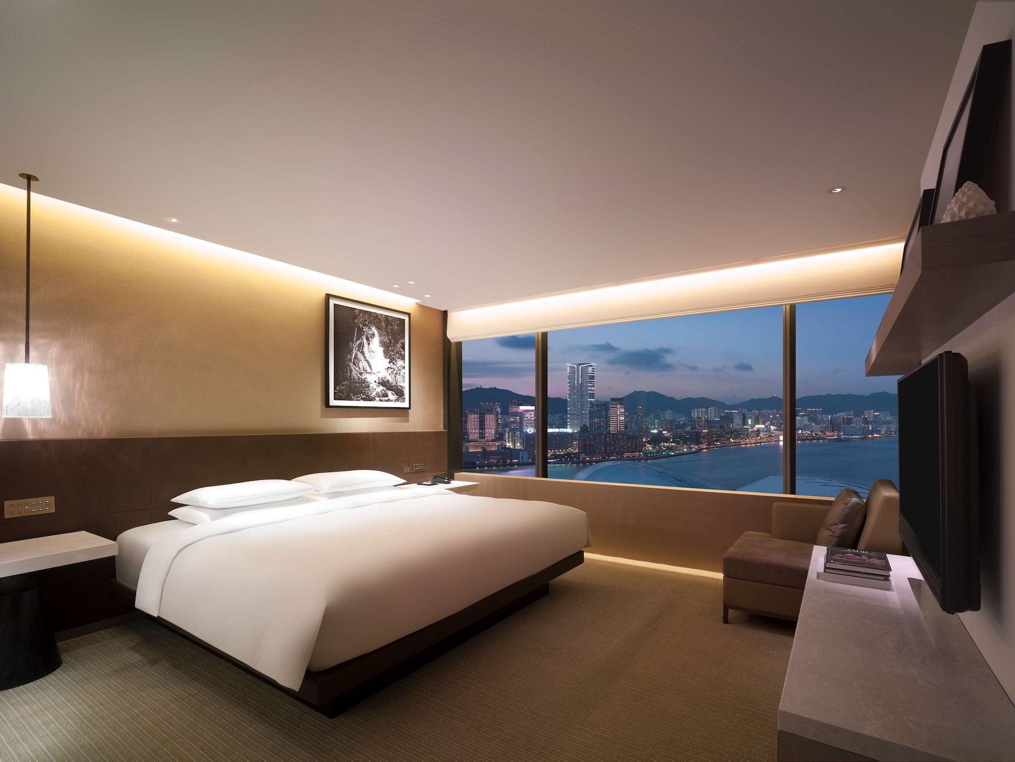 Victoria, Suite, King Bed
