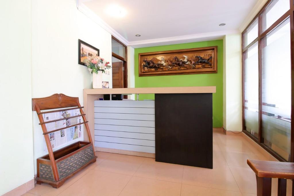 Reddoorz Plus Taman Siswa 2 10/63