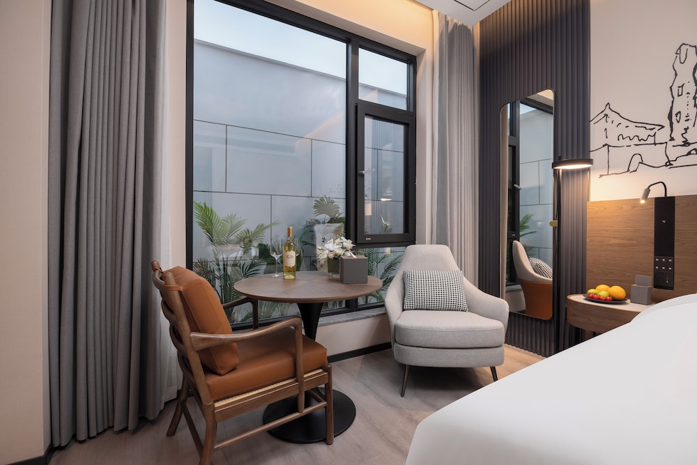 UrCove by Hyatt Xi'an Bell Tower Huimin Street 15/47