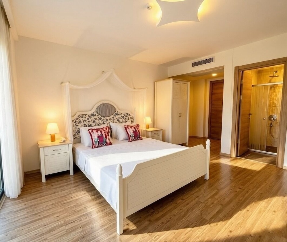 Mavi Konak Otel Alacati 28/49