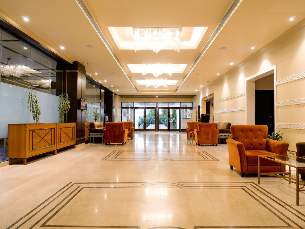 Diamond Hotel 16/57