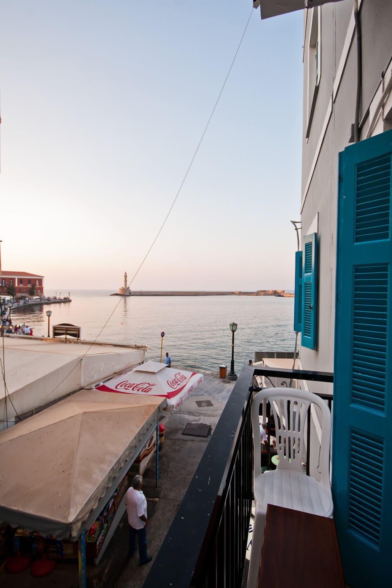 Lucia Hotel 43/47