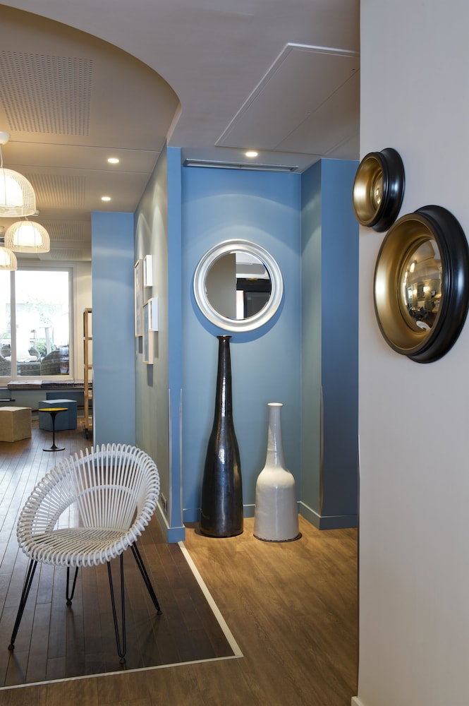 Hotel Magenta 38 by Happyculture 65/71
