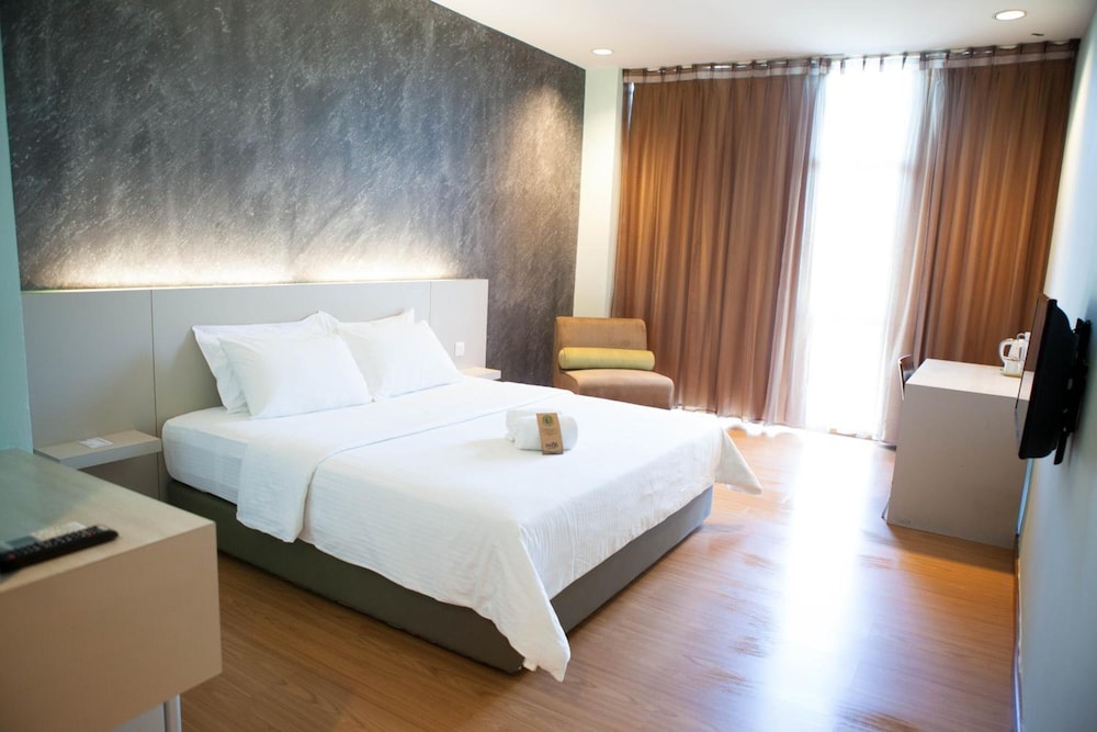 Inn86 12/33