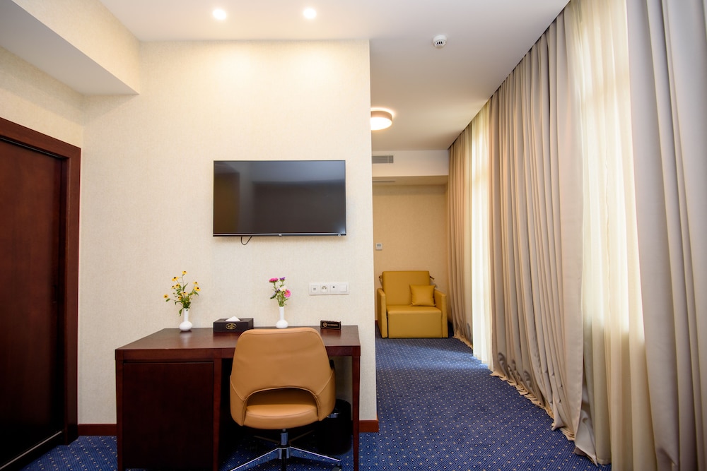 KMM Hotel Tbilisi 59/65