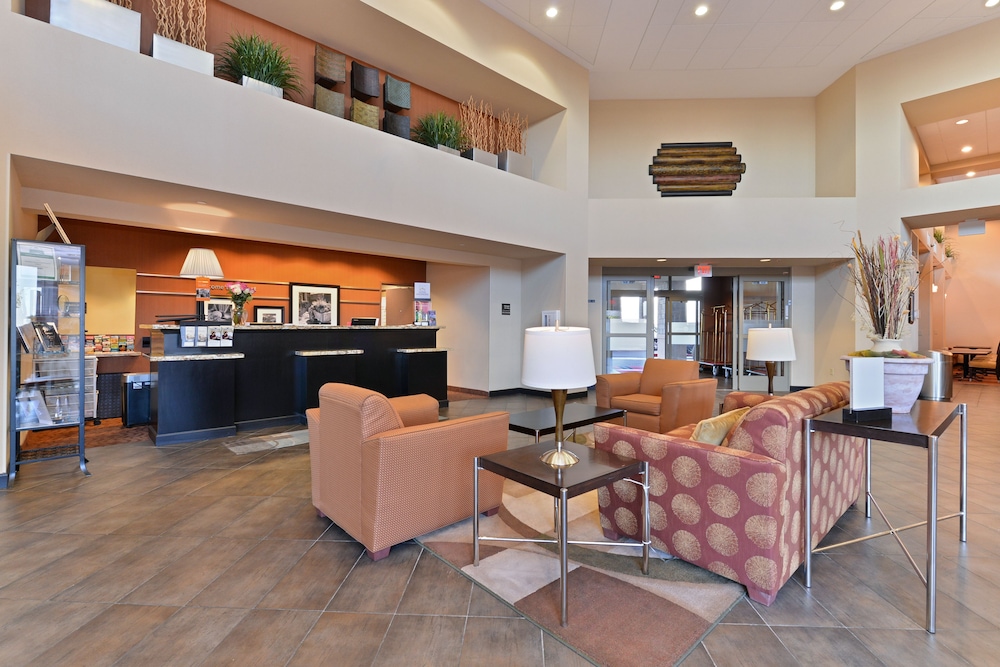 Hampton Inn & Suites Phoenix/Gilbert 34/49