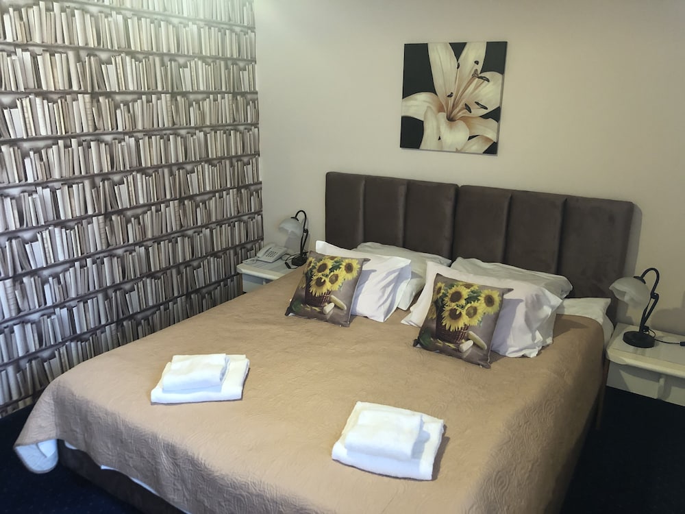 Hotel Bella 22/71