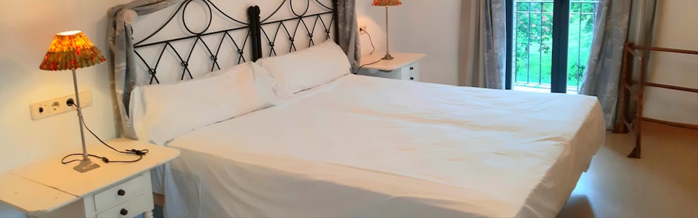 Hotel Villa Marcilla 36/67