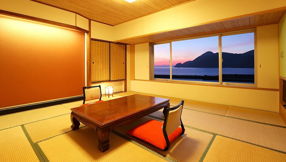 OKUKINOSAKI SEASIDE HOTEL 12/23