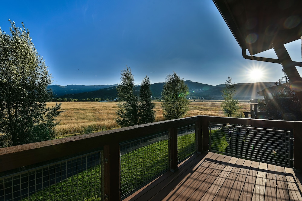 Newpark Resort & Hotel 66/69
