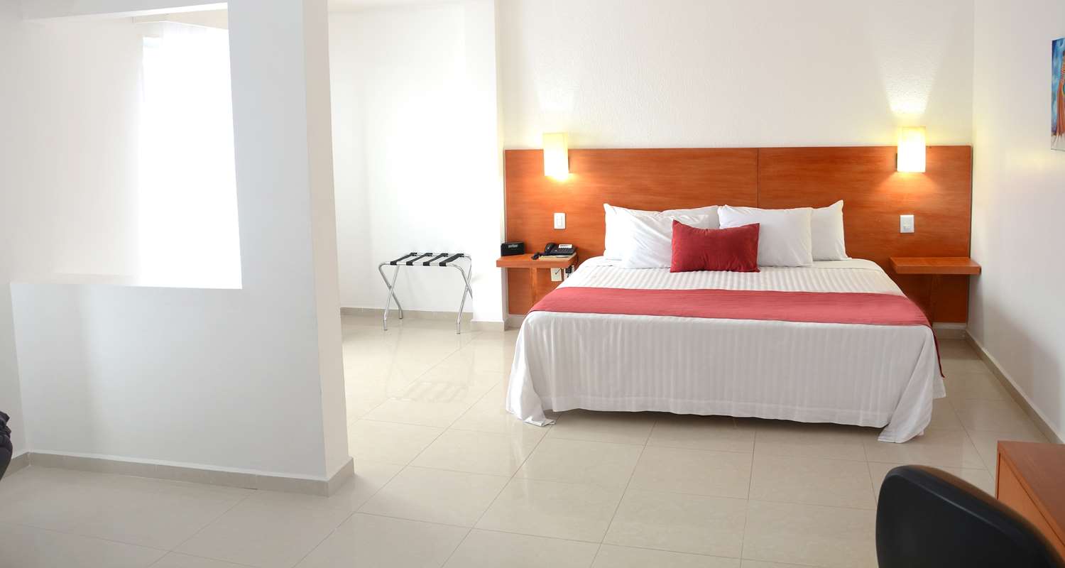Days Inn by Wyndham Minatitlan 8/28