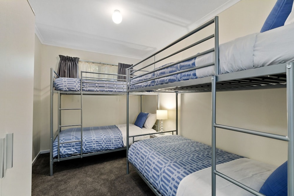 High Country Holiday Park 10/50