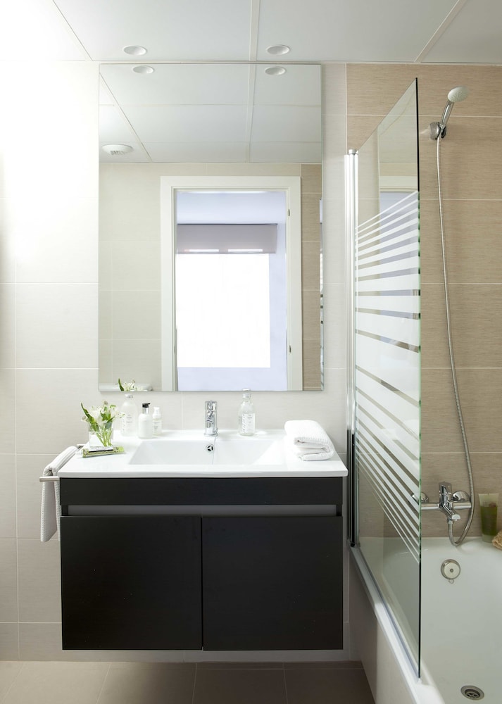 Eric Vökel Boutique Apartments - Atocha Suites 54/57