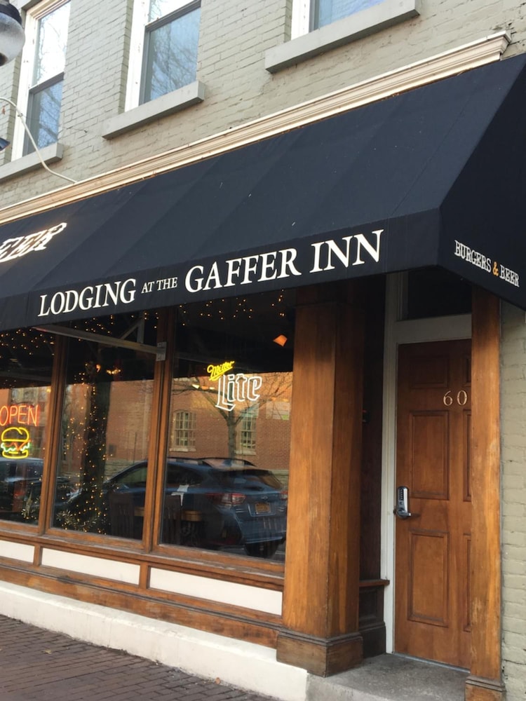 Lodging at the Gaffer Inn 2/48