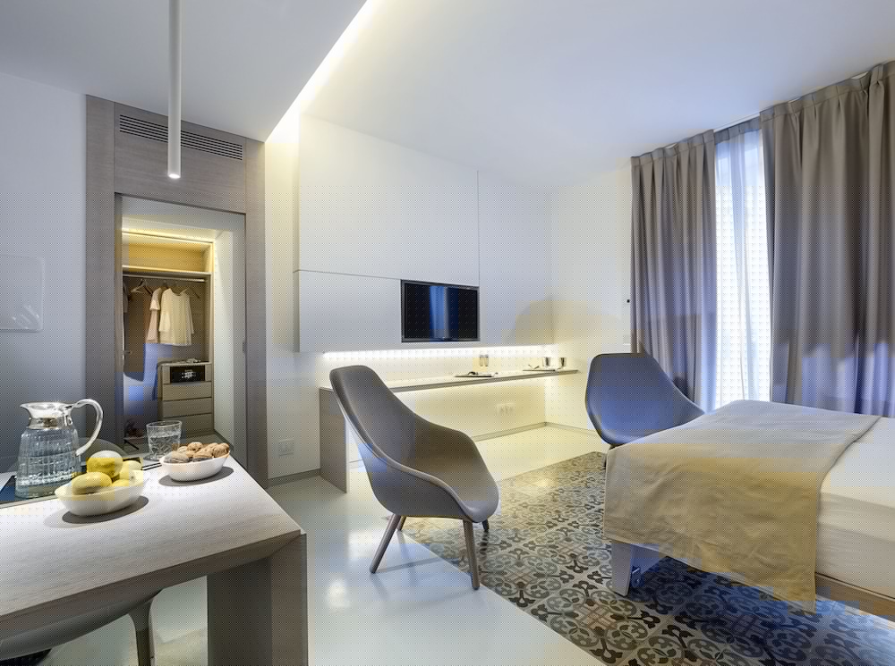 DUOMO SUITES & SPA 16/50