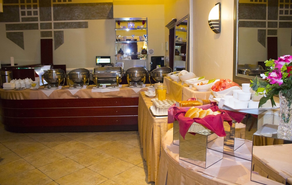 restaurant cafeteria