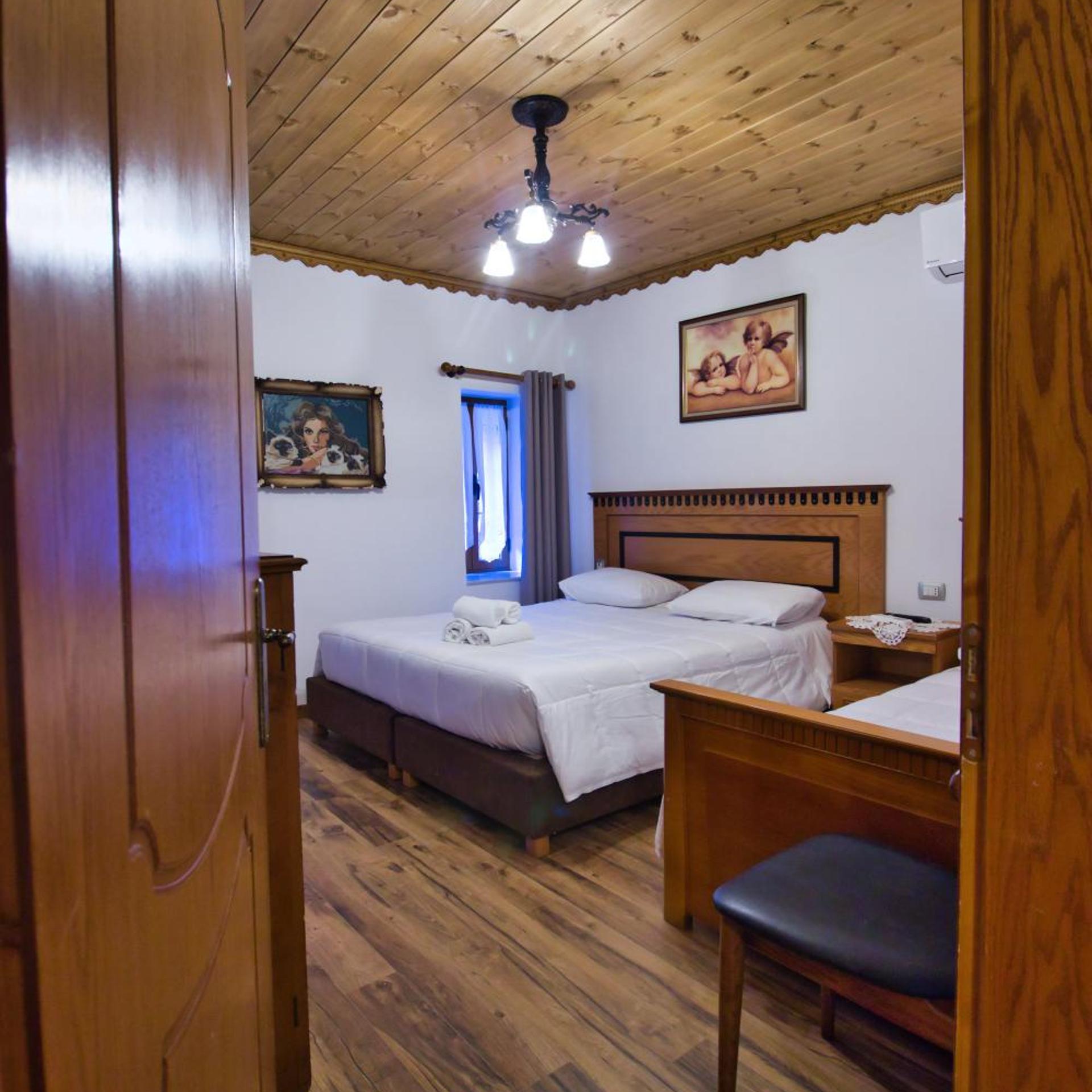 Hotel Praga 12/50