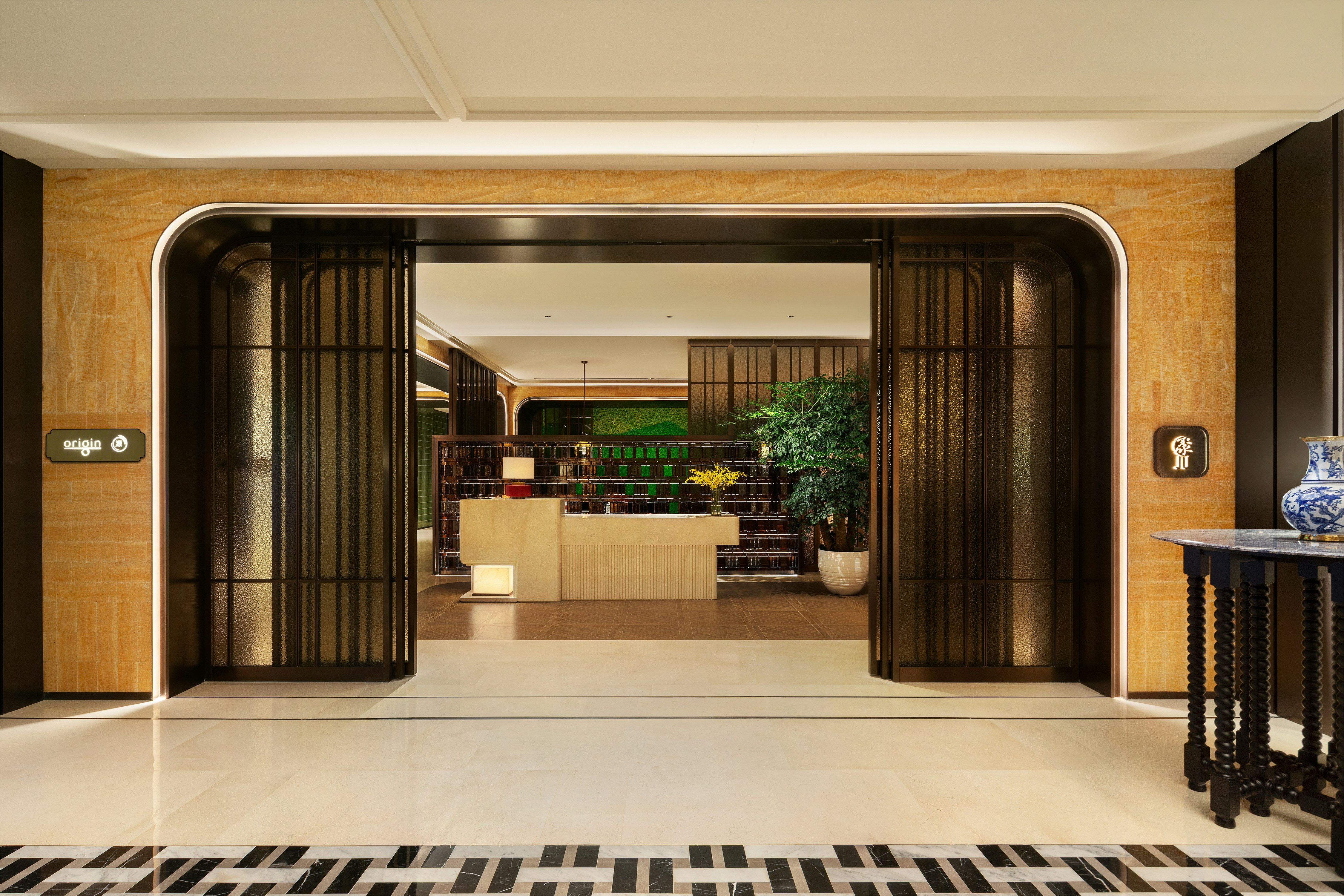 DoubleTree by Hilton Zigong 14/55