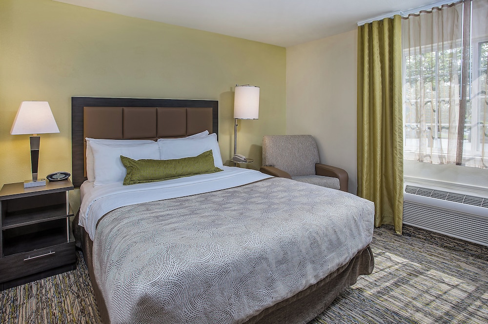 Candlewood Suites Louisville Airport, an IHG Hotel 9/39