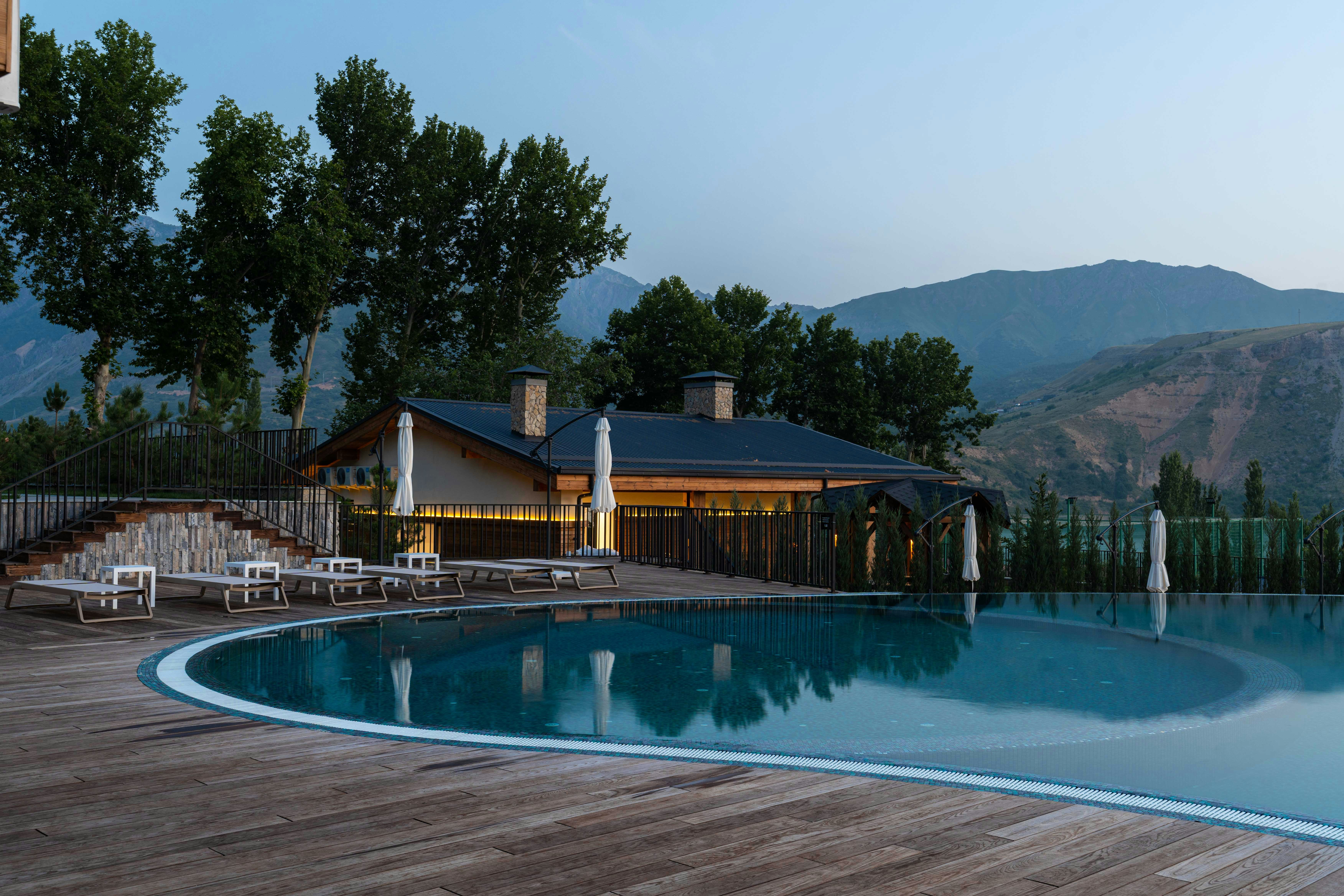 Burchmulla Mountain Resorts 5/50