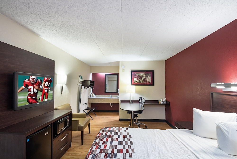 Red Roof Inn Madison 16/31