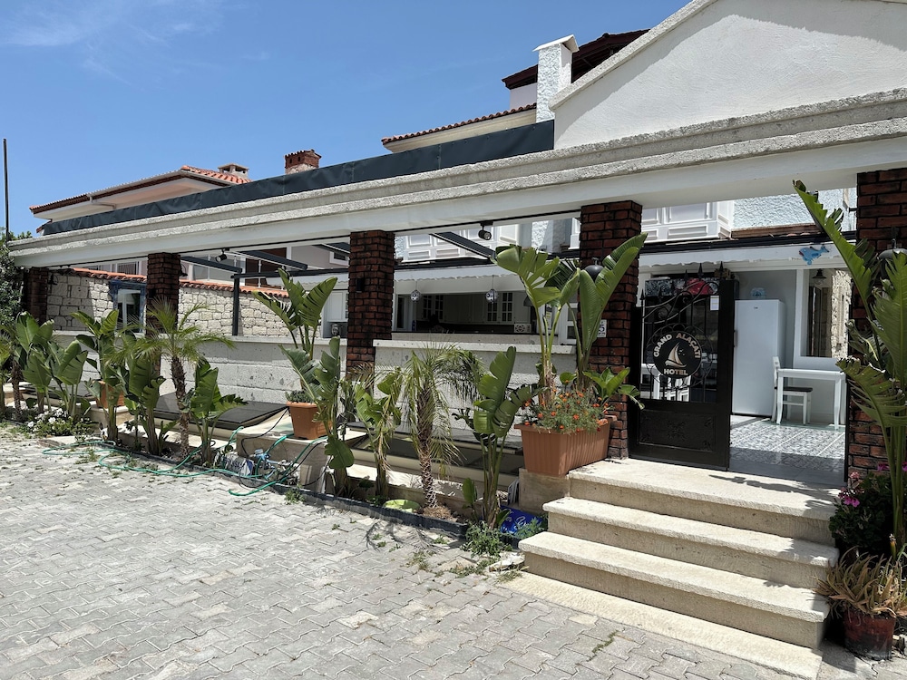 Alacati Grand Eldoris Otel 2/50
