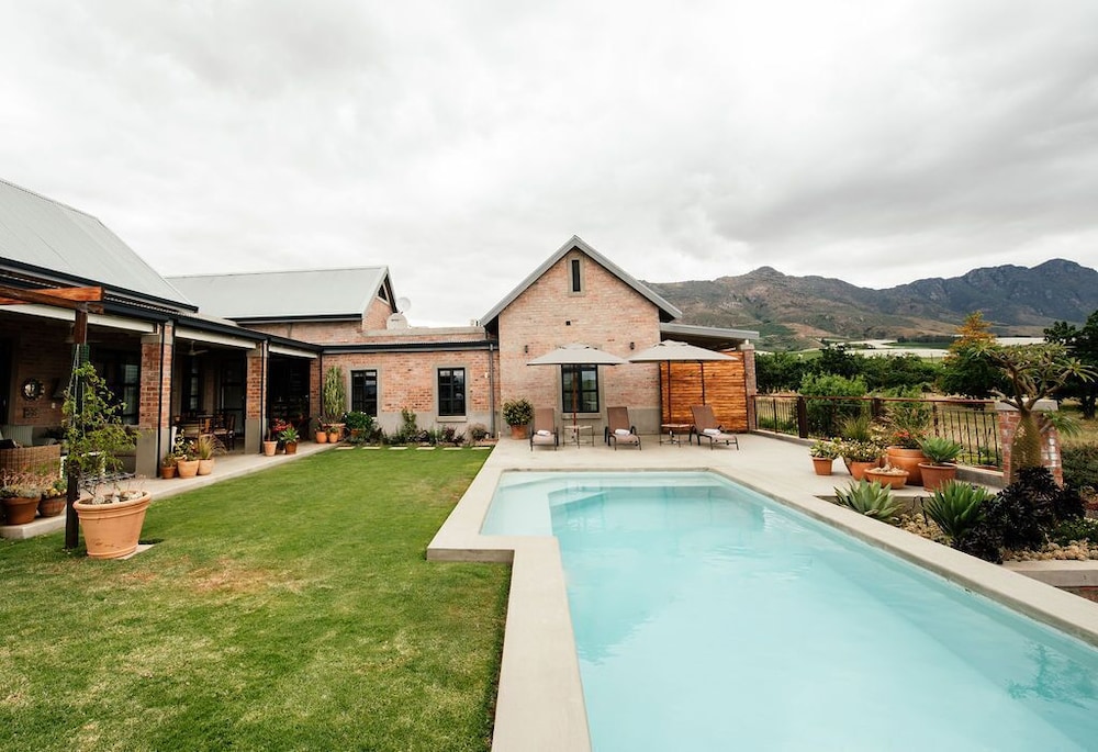 Vineyard Views Country House 44/50
