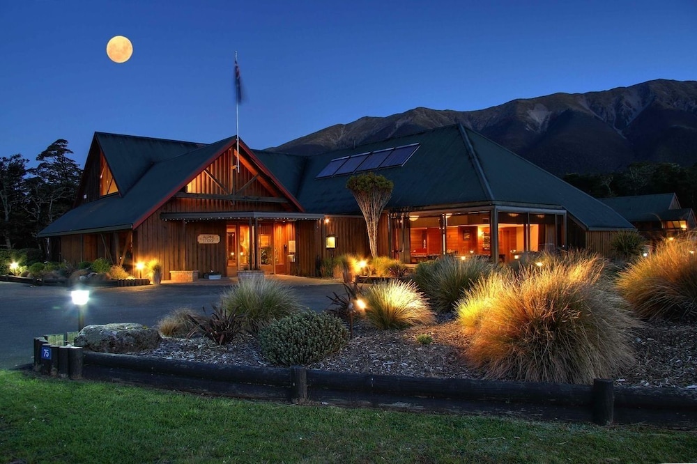 Alpine Lodge 4/69