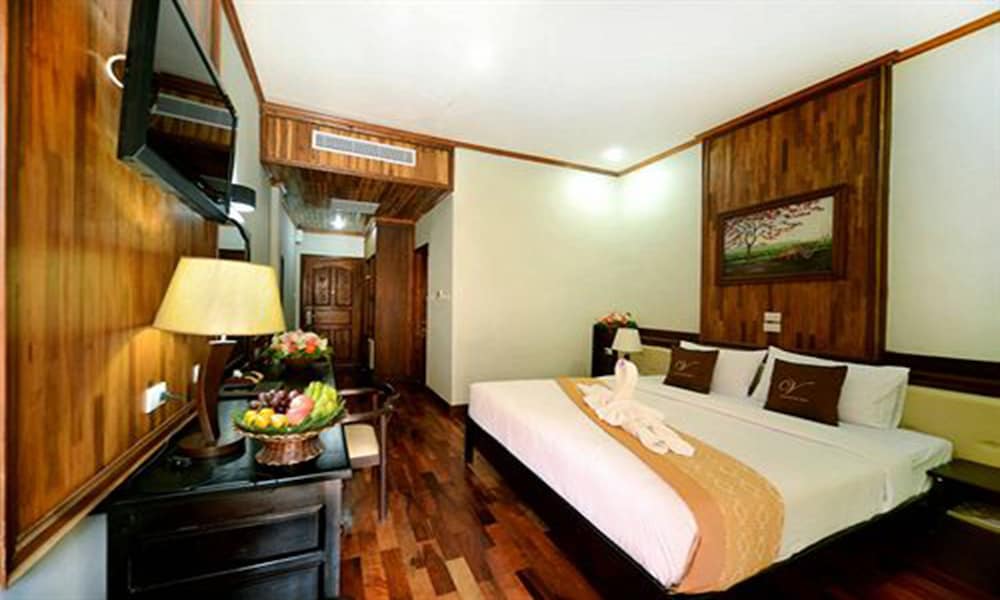 Vansana LuangPrabang Hotel 12/28