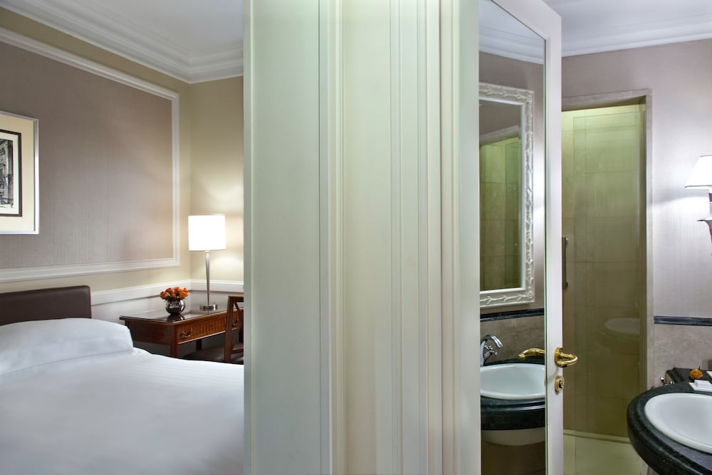 Marriott Grand Hotel Flora 10/46