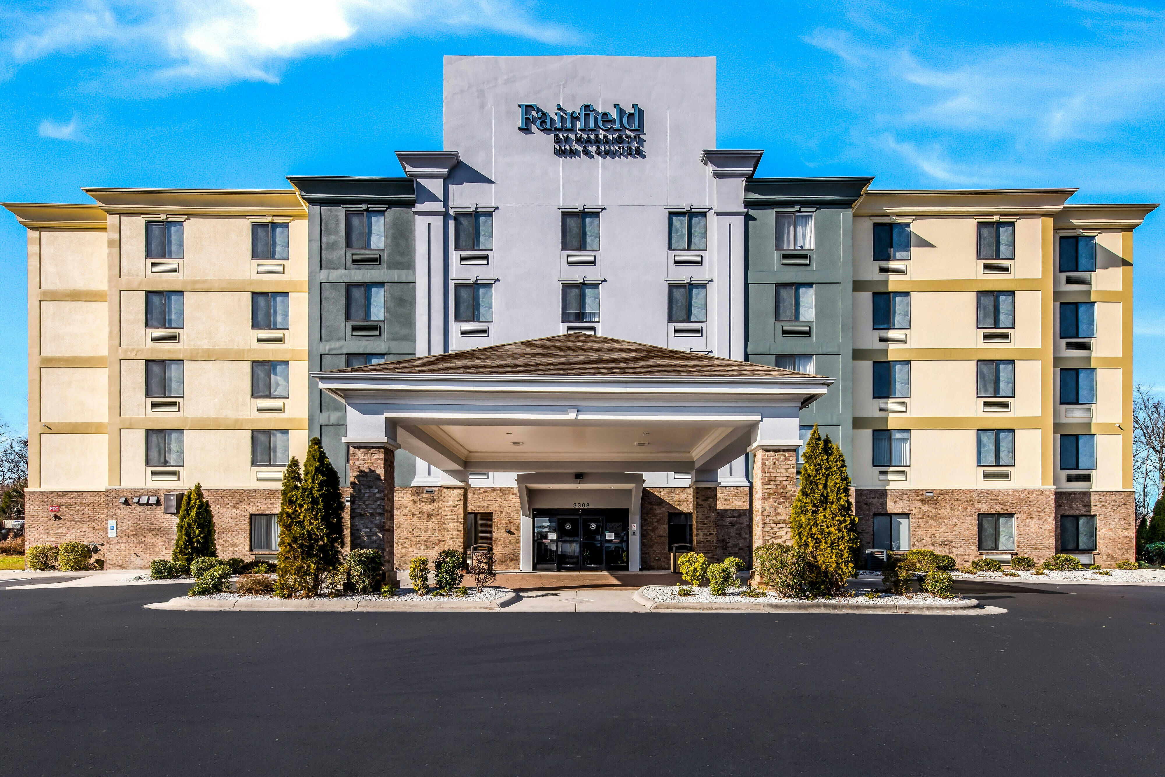 Fairfield Inn Suites Greensboro Coliseum Area 2/32