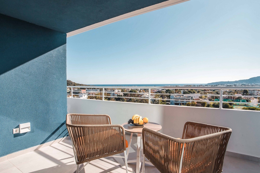Mazoren Art Hotel 10/60